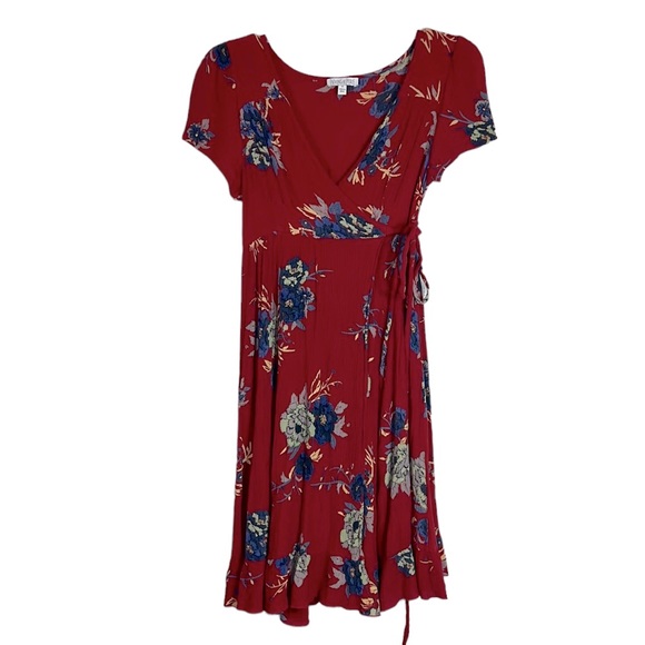 Patrons of Peace Dresses & Skirts - Patrons of Peace floral wrap dress